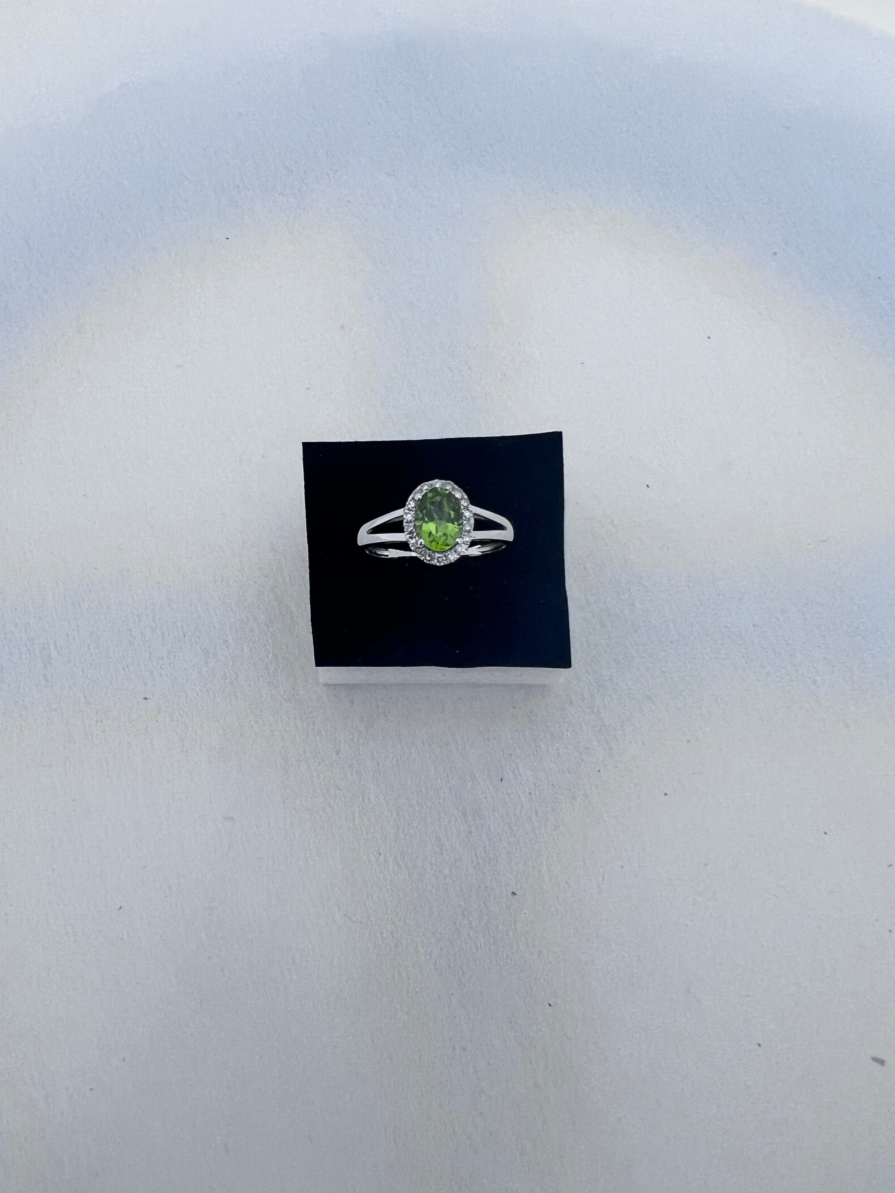 14K White Gold Oval Peridot & Diamond Halo Split Shank Ring