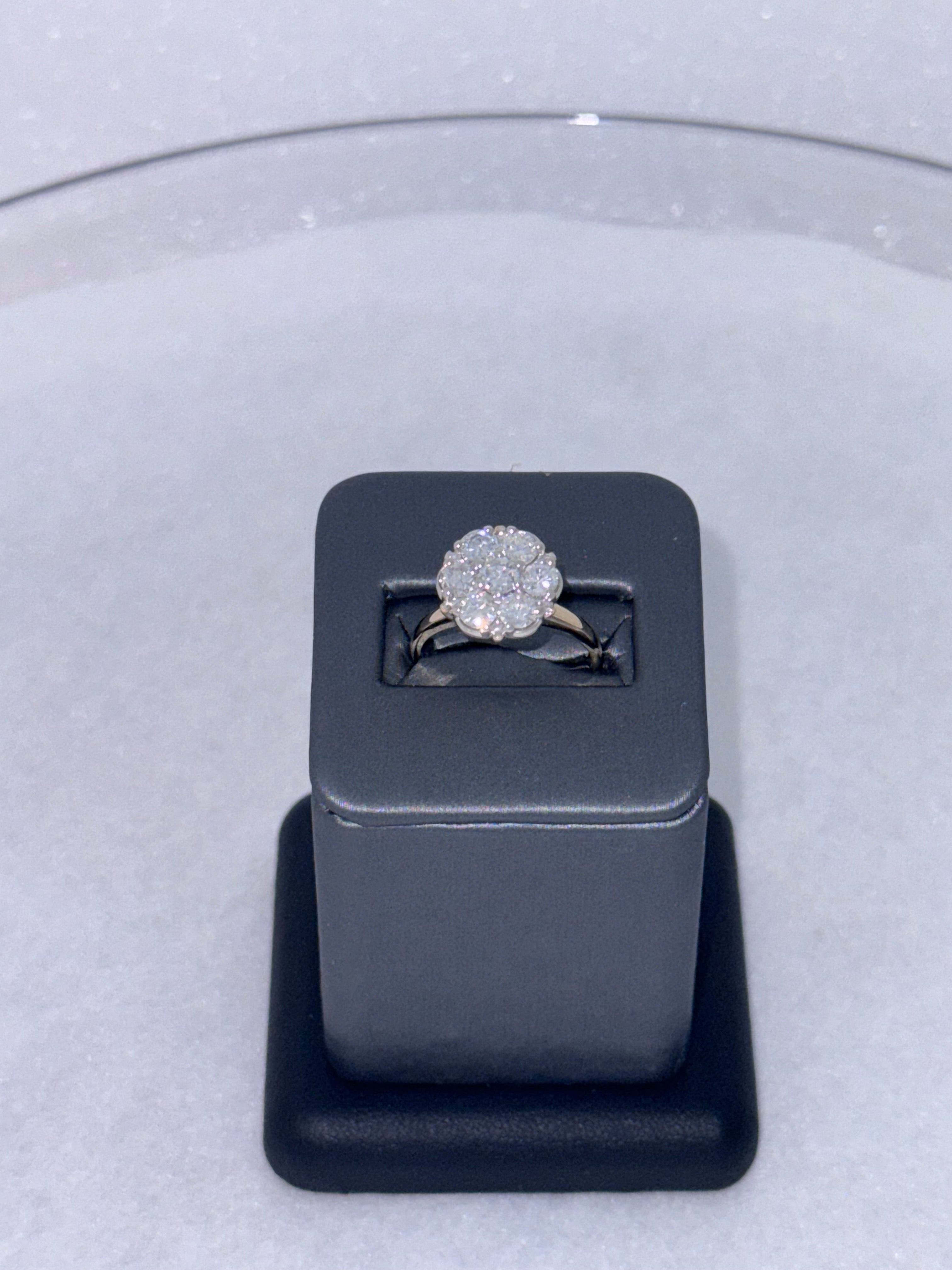 14K Yellow Gold Diamond Flower Cluster Ring (1.75 ctw)