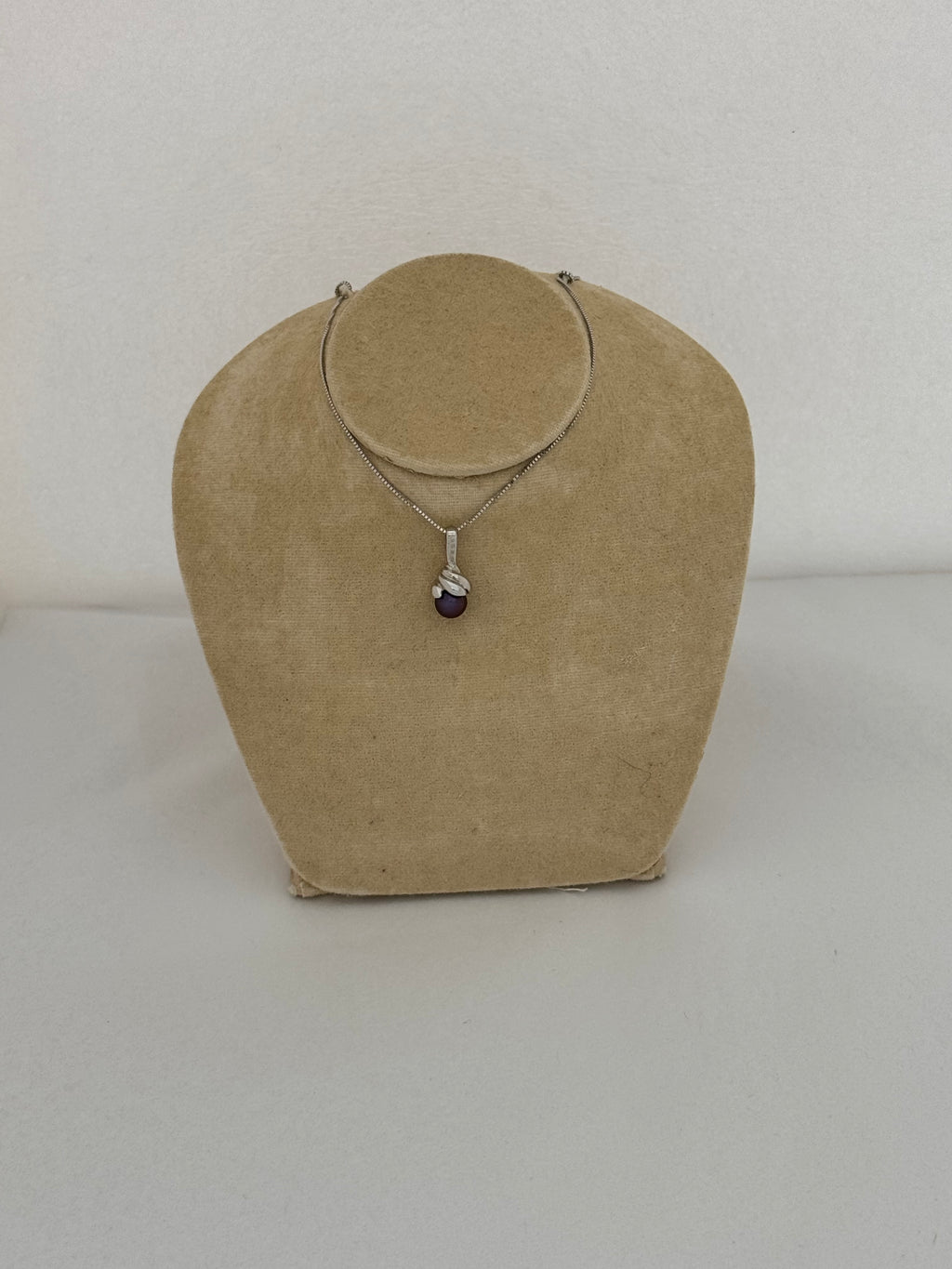 14K White Gold Black Pearl Swirl Pendant
