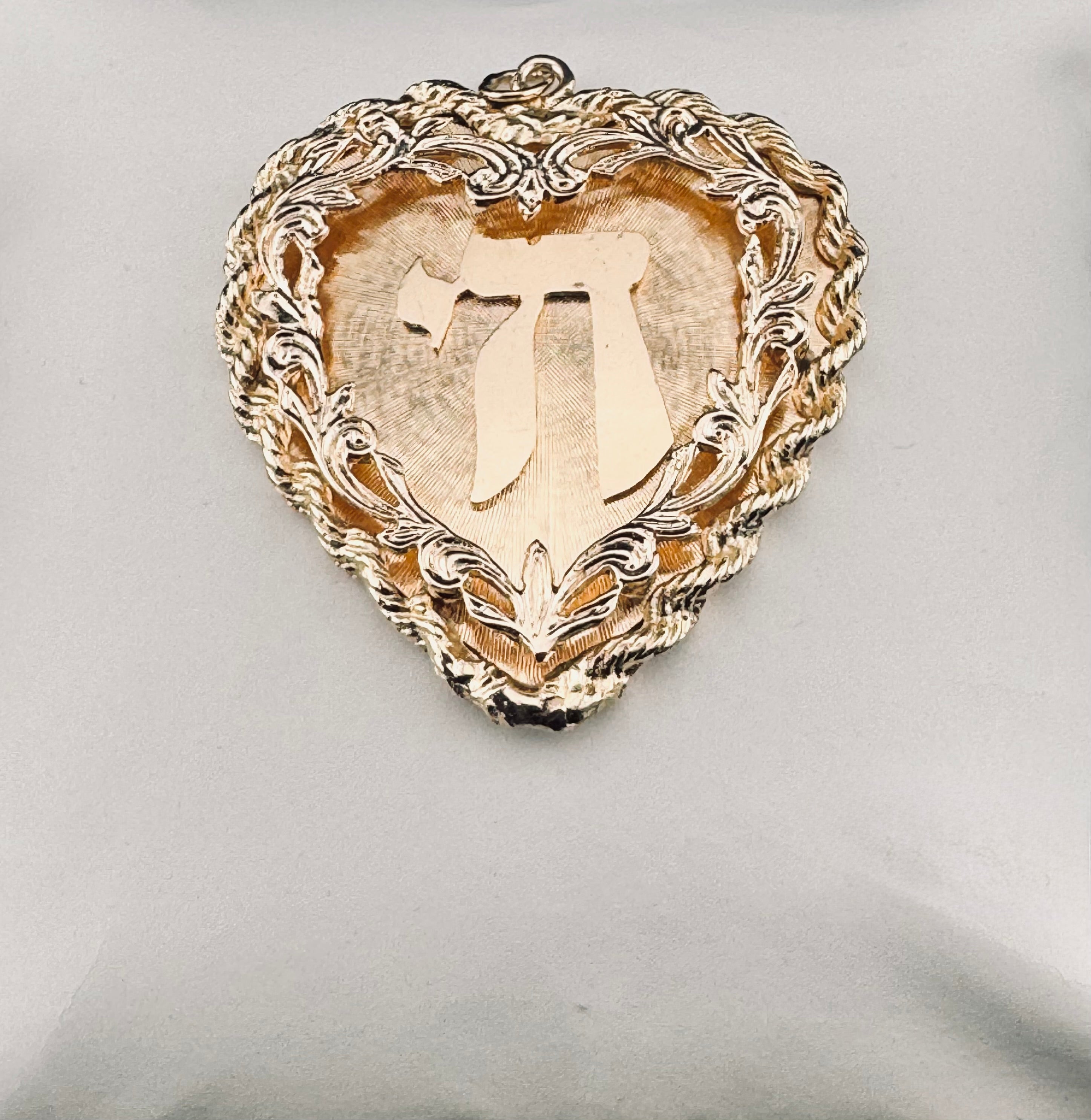 14K Yellow Gold Custom Heart & Chai Charm Pendant | Rope Edge & Floral Detail | 16.60g