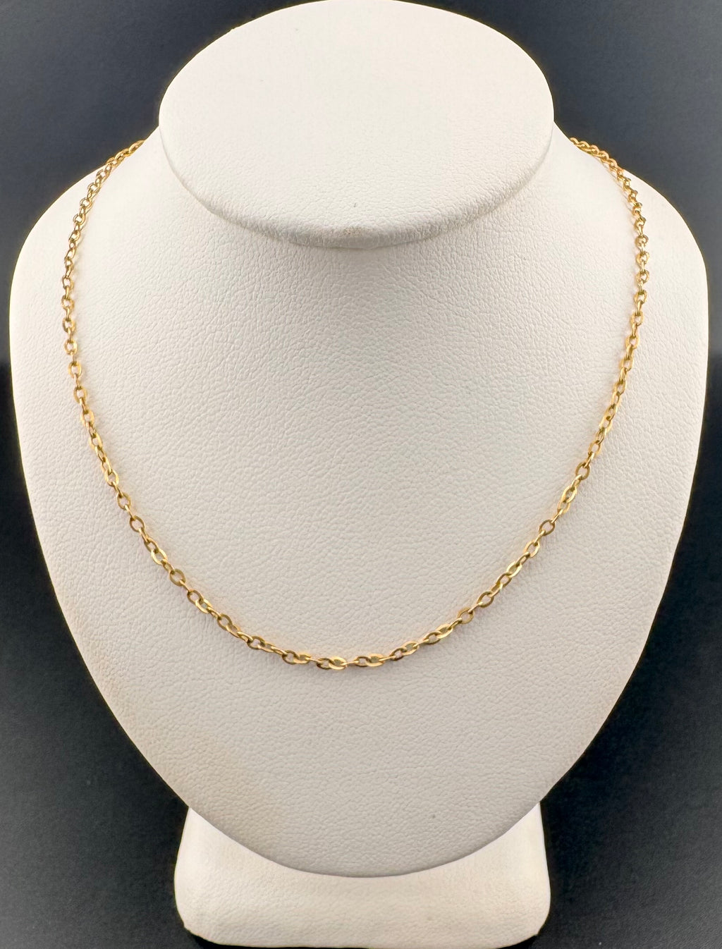 9 Karat Gold Chain with Spring Ring Clasp – 15 Inch