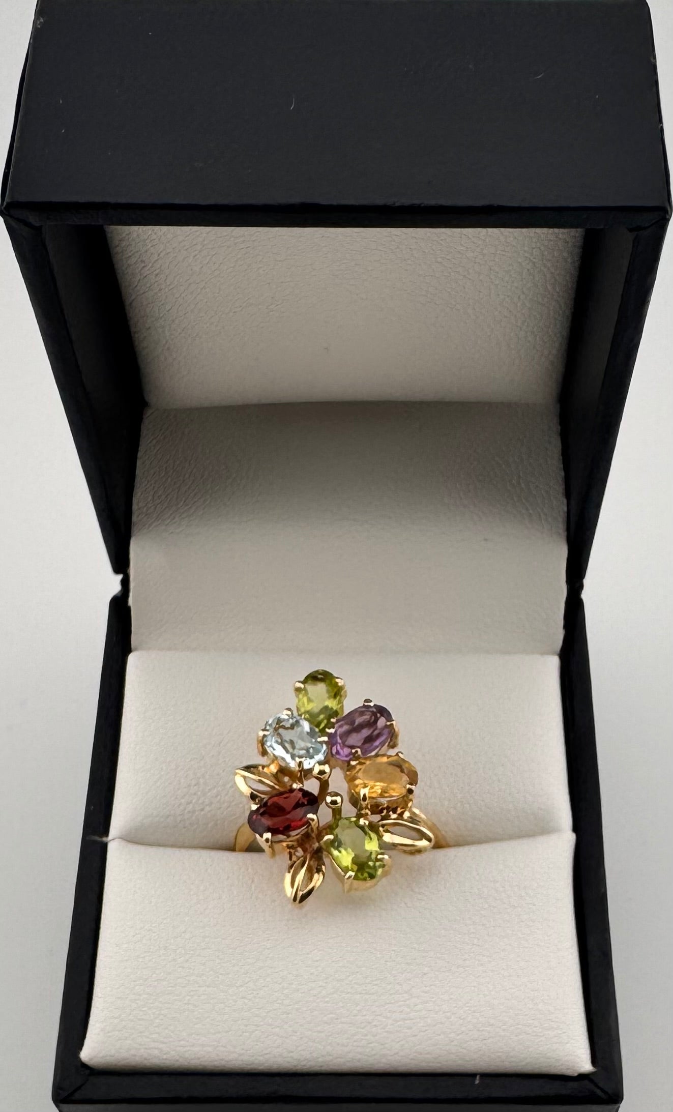 14K Yellow Gold Multi-Gemstone Cluster Ring | Peridot, Amethyst, Blue Topaz, Garnet & Citrine | Previously Owned