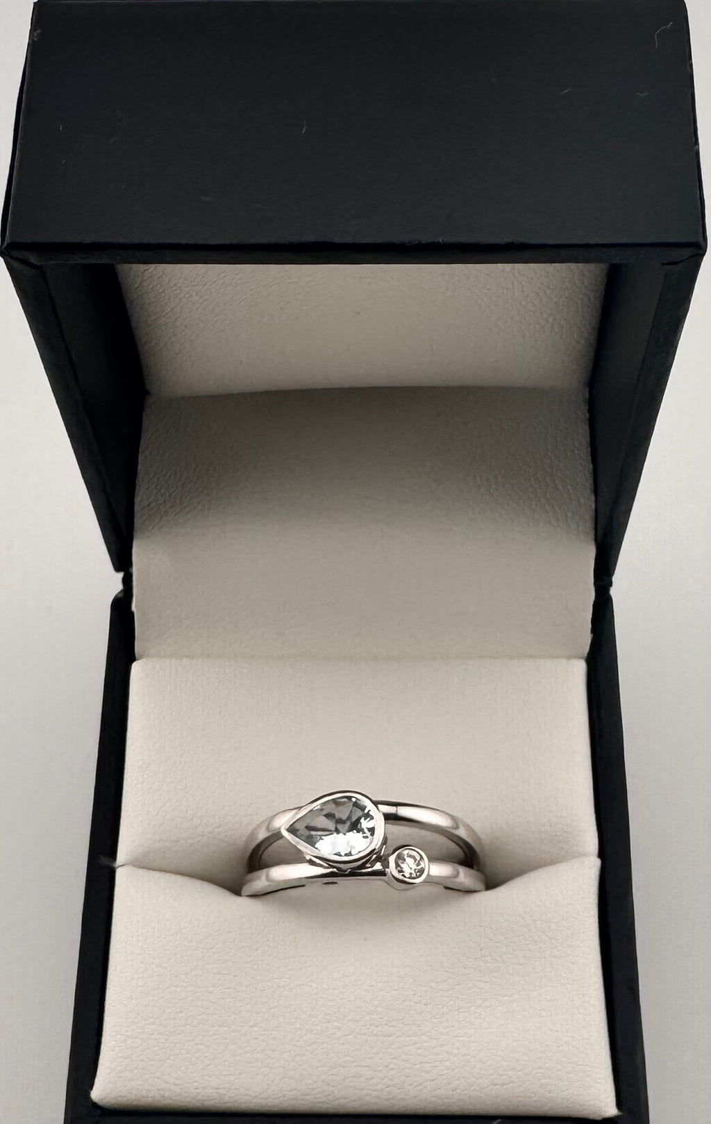 10K White Gold Pear Aquamarine & Diamond Minimalist Ring