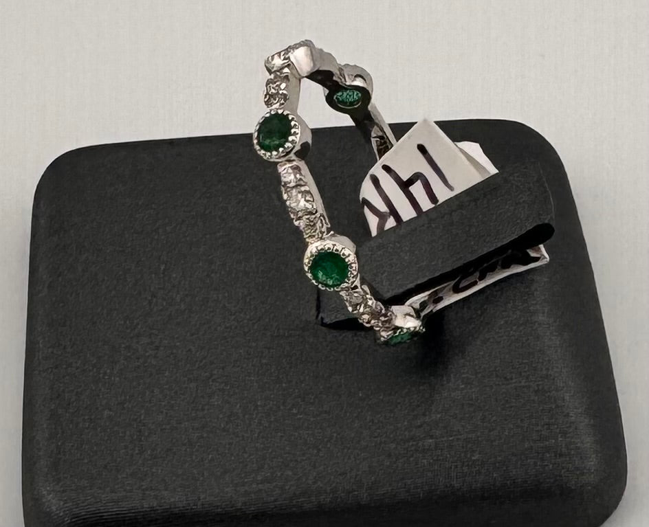 14K White Gold Emerald & Diamond Band Ring